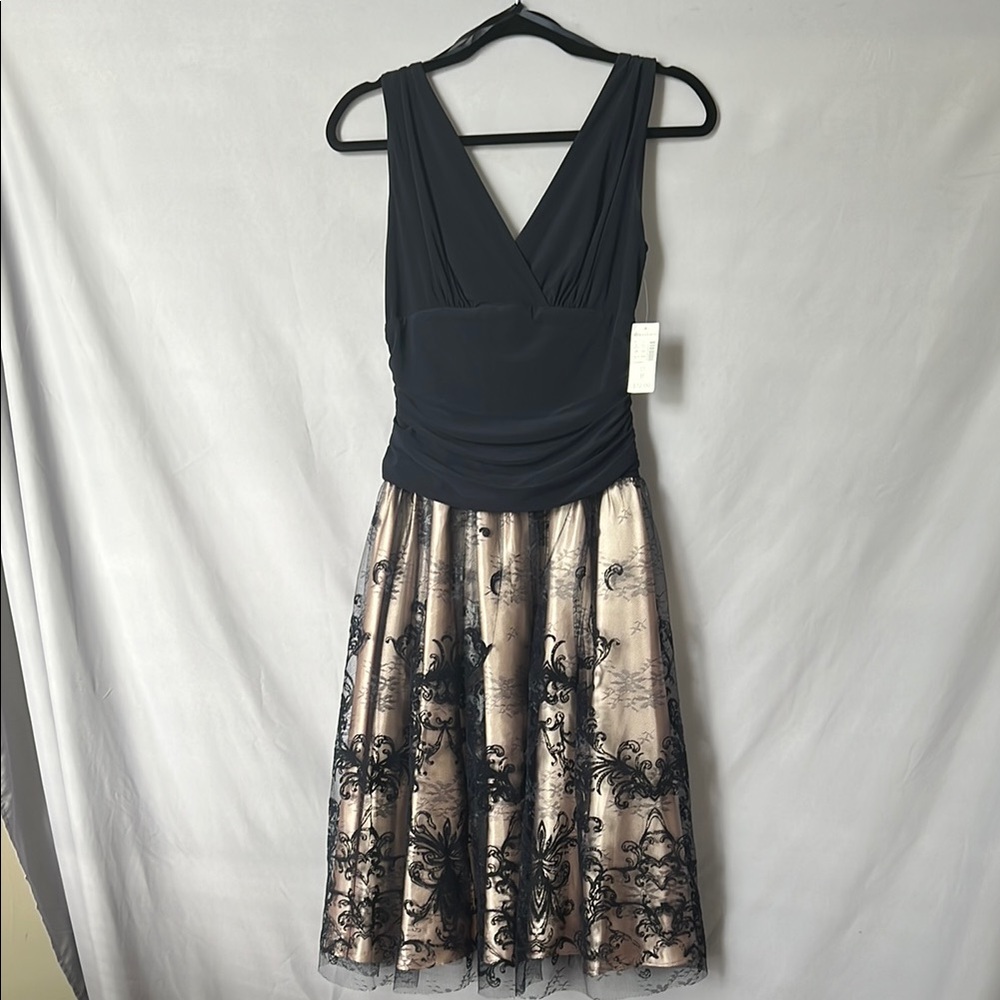 NWT dressbarn navy & champagne cocktail dress | size 8
